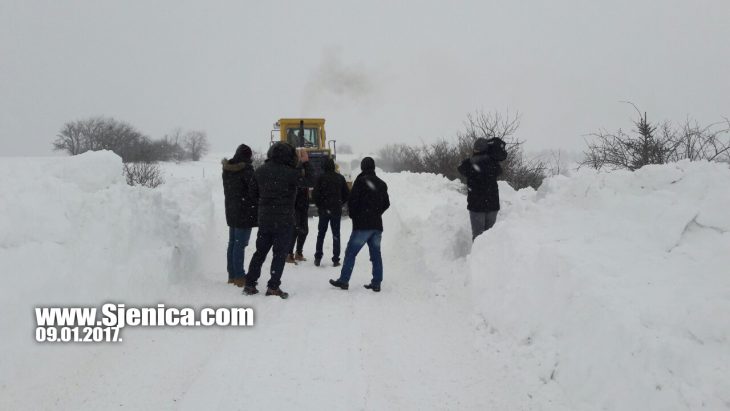 Probijanje do sugubina 09.01.2017. www.Sjenica.com