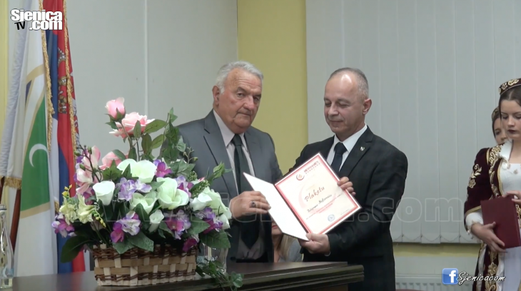 Heman Muftarevic - Muhedin Fijulajnin dodela priznanja - www.Sjenica.com